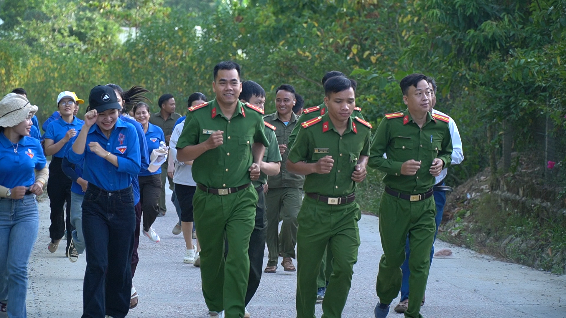 anh tin bai